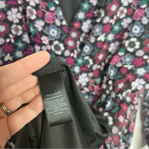 Express Floral Fit and Flare Faux Wrap Long Sleeve Dress - Picture 5 of 8